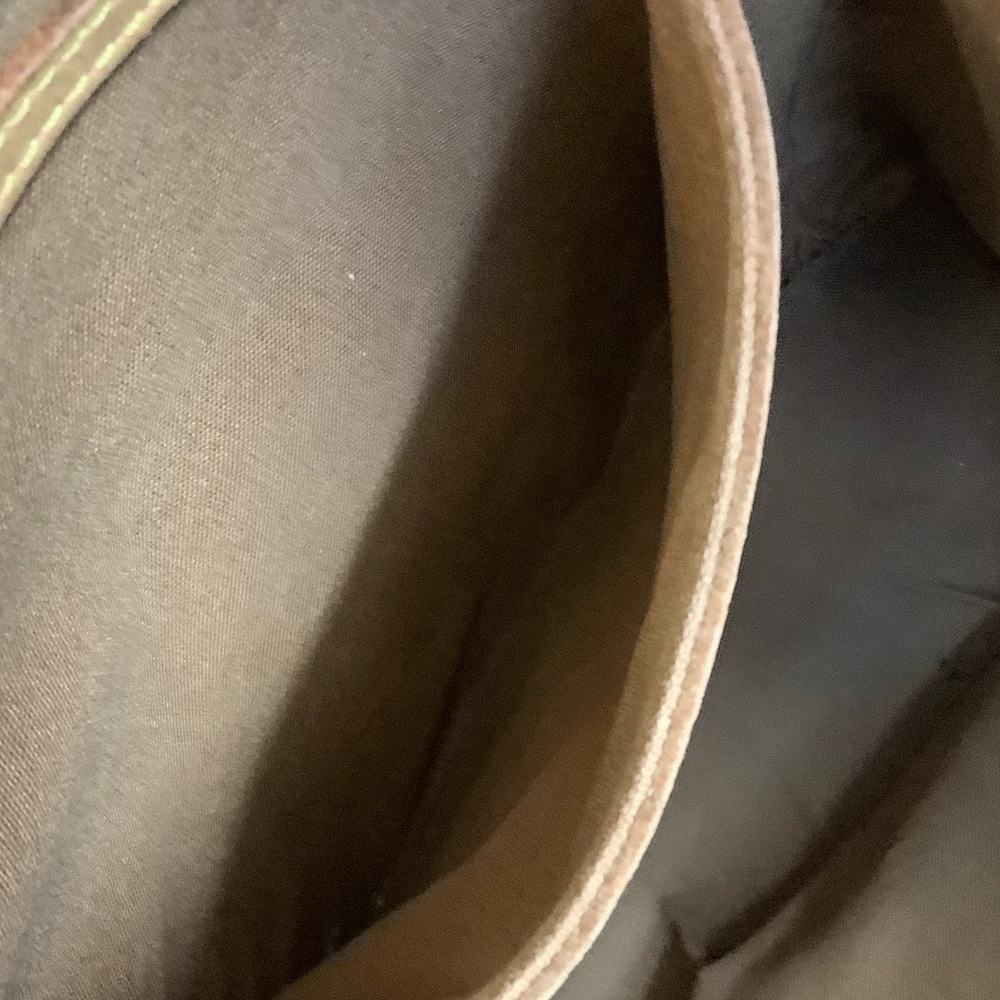 GUC Louis Vuitton Montsouris GM Backpack - Picture 12 of 15